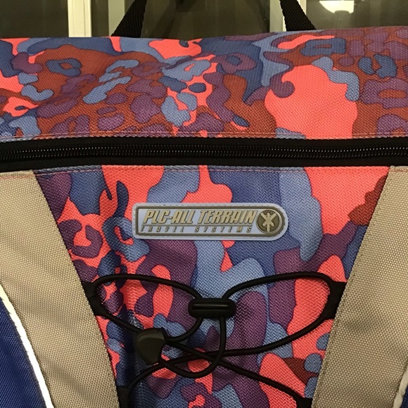 π PLC-All Terrain Travel Systems Messenger Bag - Picture 1 of 12